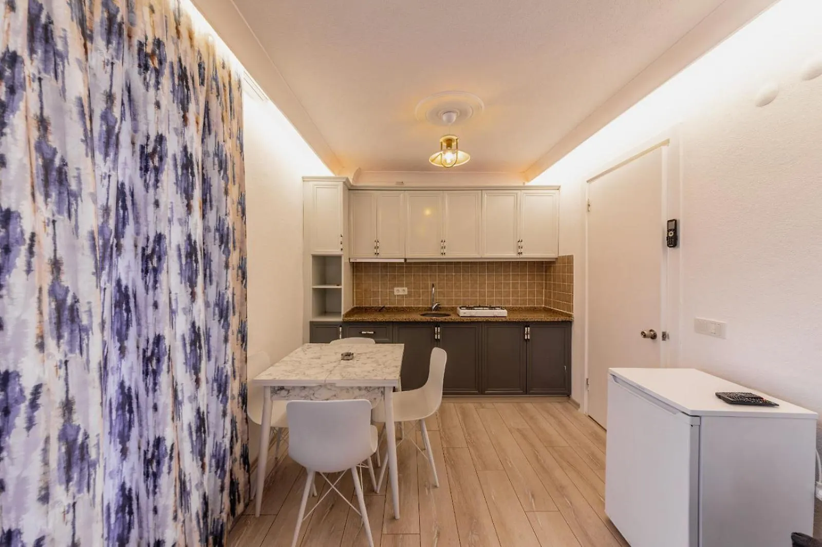 Oezguem Suite Otel Datca