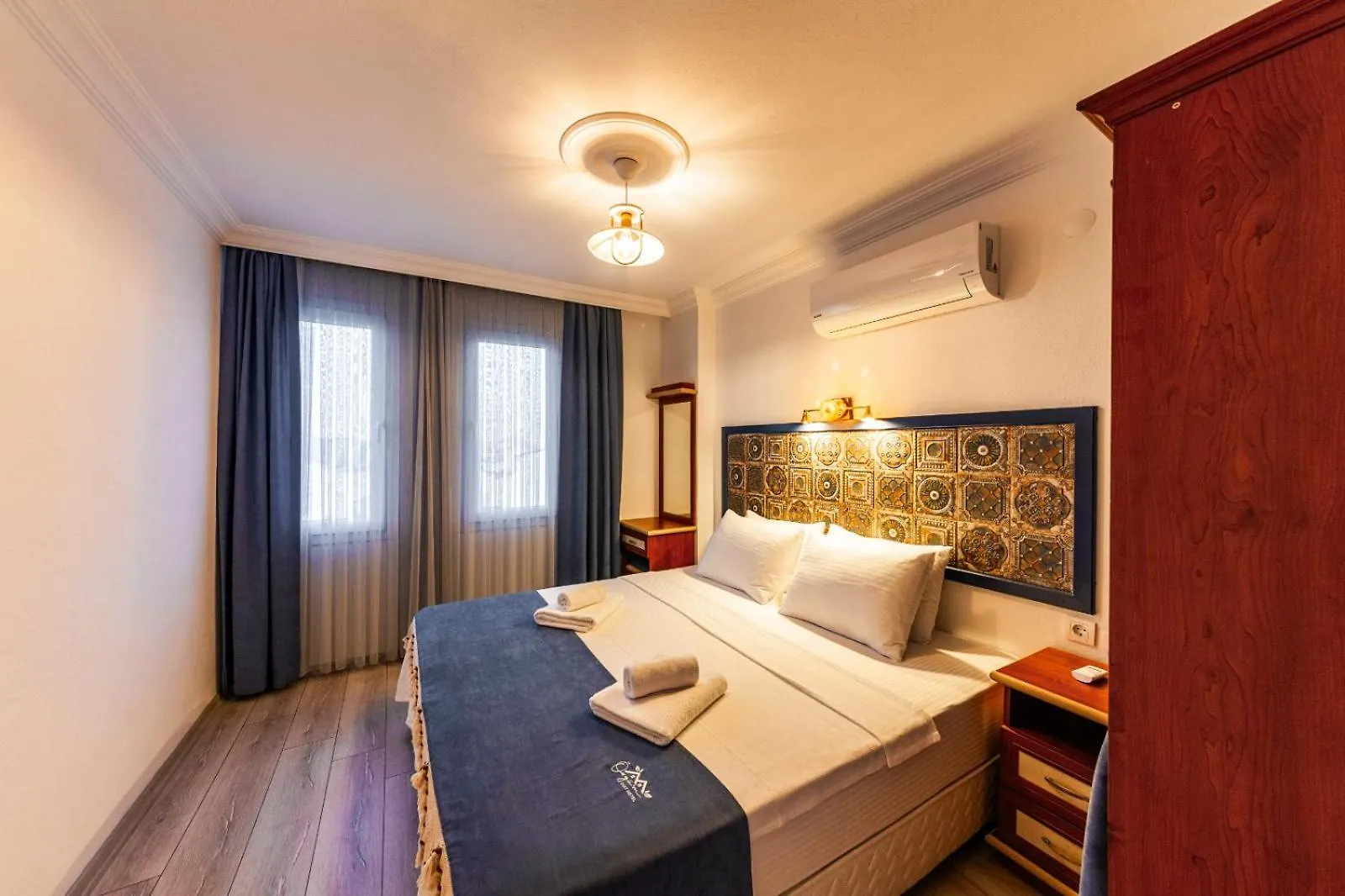 Oezguem Suite Otel Datca