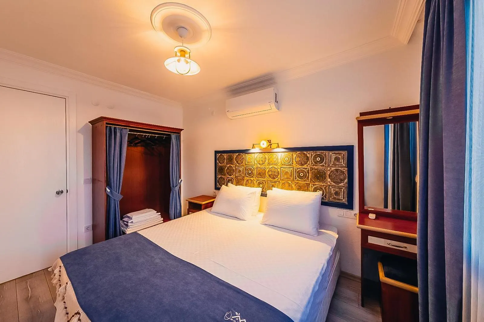 Oezguem Suite Otel Datca Turcia