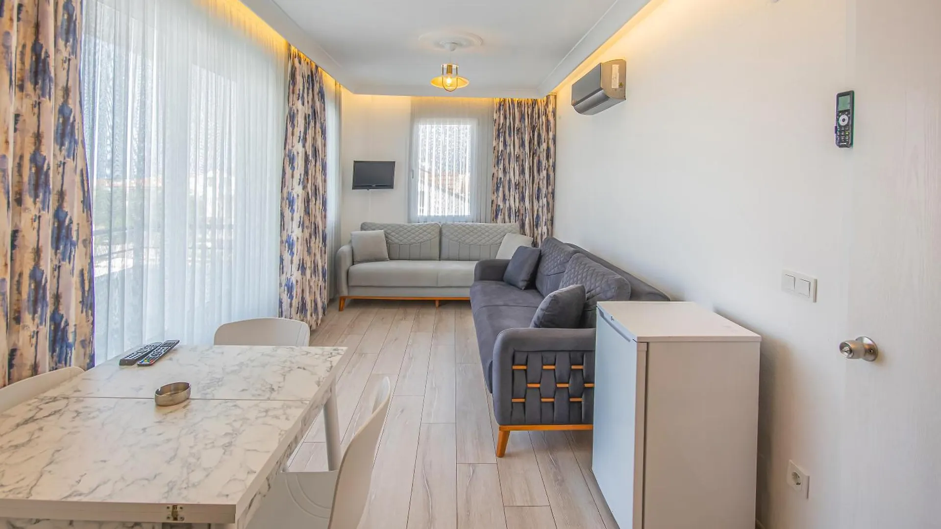 Oezguem Suite Otel Datca Hotel de apartamente