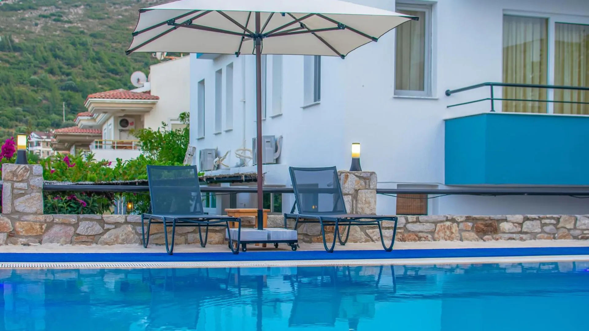 Oezguem Suite Otel Datca Hotel de apartamente